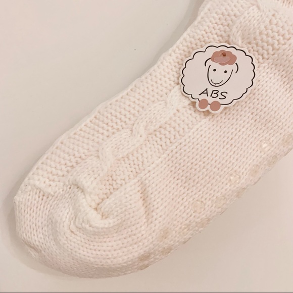🍒2/20$ HOT STEPS Cable Knit Sherpa Lined Slippers Reading Socks NWT - Picture 2 of 9